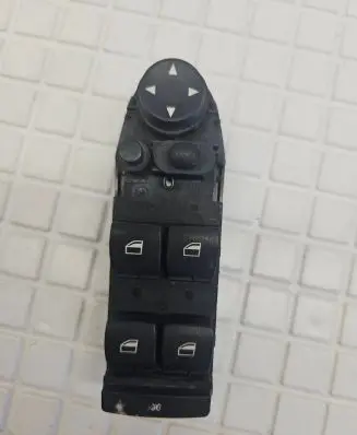 BMW X5 E70 Electric window control switch 9122121
