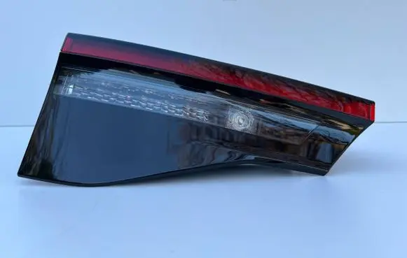 Toyota Yaris Cross Tailgate rear/tail lights 815900DB70 L413118