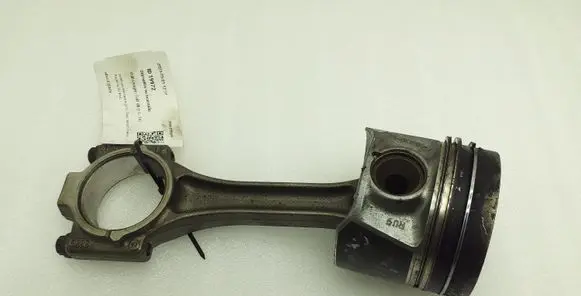 Volkswagen Golf VII Piston with connecting rod 03LA