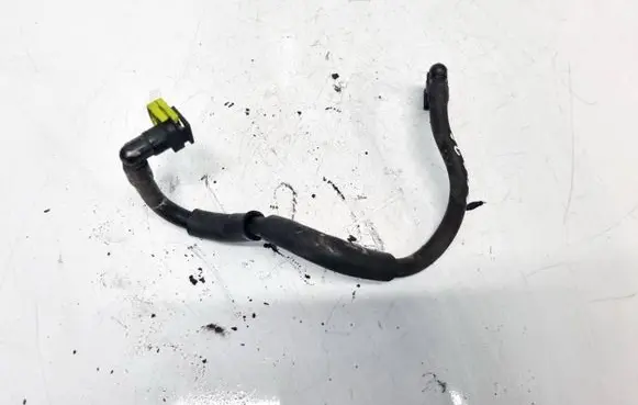 Mazda CX-7 Engine coolant pipe/hose