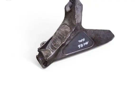 Audi A4 S4 B6 8E 8H Engine mounting bracket 8E0199308A