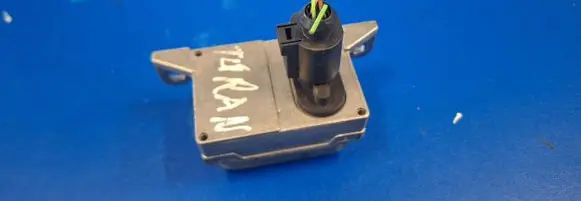 Volkswagen Touran I ESP acceleration yaw rate sensor 1K0907655B 10098503204 10D38800204