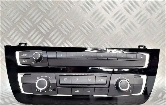 BMW 2 F22 F23 Climate control/heater control trim 6832884