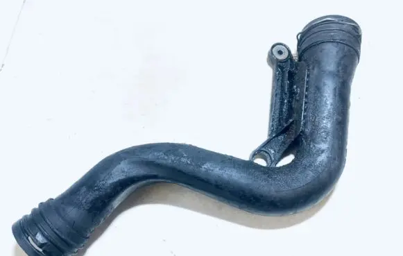 Volkswagen Golf V Intercooler hose/pipe 1K0145762P