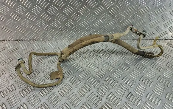 Opel Zafira B Power steering hose/pipe/line 13122700