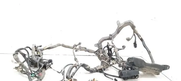Toyota Avensis T250 Engine installation wiring loom 8211105F20