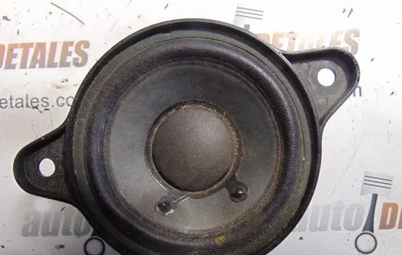 Mercedes-Benz E W211 Panel speaker A2118203002