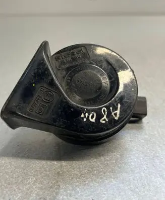 Audi A8 S8 D3 4E Horn signal 4E0951223