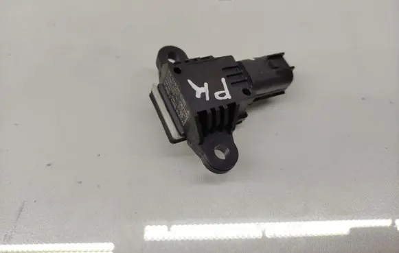 Ford Fiesta Airbag deployment crash/impact sensor DG1314C676AA
