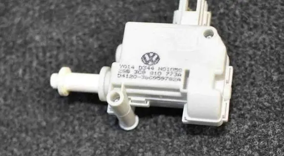 Volkswagen PASSAT CC Other devices 3C8810773A