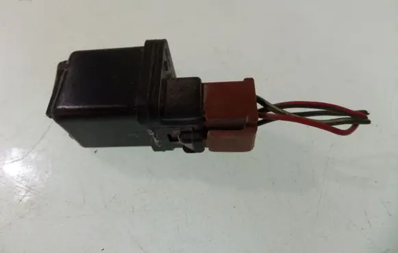 Opel Frontera A Other relay 8941129110 MR5L205B1