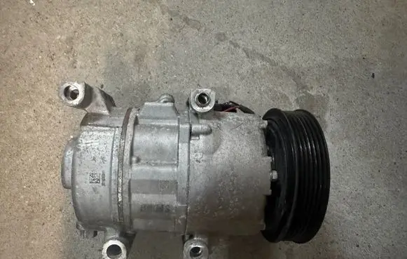 KIA Sportage Air conditioning (A/C) compressor (pump) 97701D7600 CA500NFJAA05
