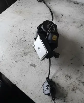 KIA Sedona Hand brake/parking brake motor 834004D101
