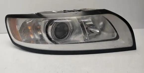 Volvo V50 Headlight/headlamp 