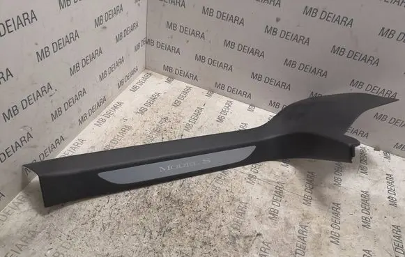 Tesla Model S (A) pillar trim 103039400D