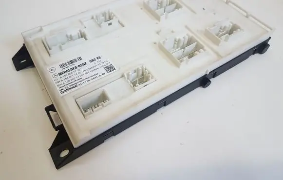 Mercedes-Benz GLA W156 X156 SAM control unit A1569007702