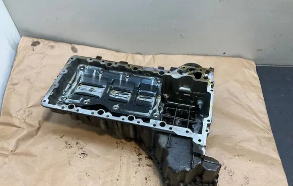 BMW 7 F01 F02 F03 F04 Oil sump 7570690 7570691 7605524