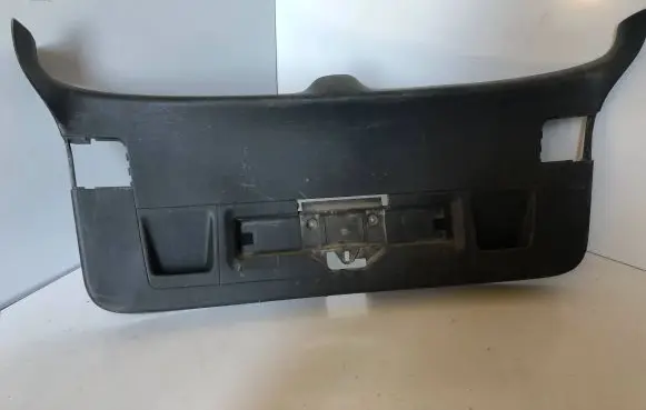 Volkswagen PASSAT B6 Other trunk/boot trim element 3C9847605G