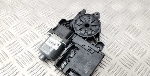 Volkswagen PASSAT B7 Front door window regulator motor 3C0959793B 3AA959701