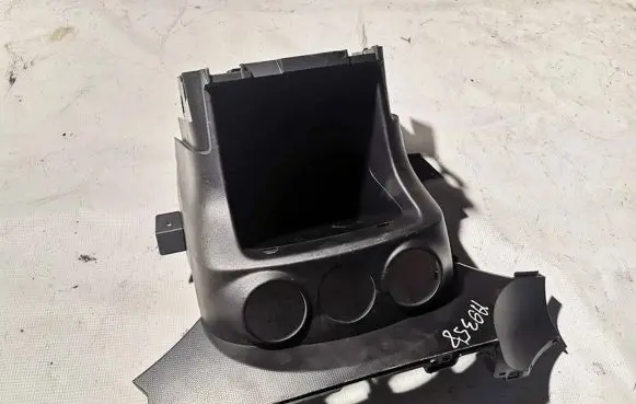 Mitsubishi Outlander Other interior part 8002a036zz