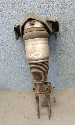 Audi Q7 4L Front air suspension shock absorber 7L8616040D
