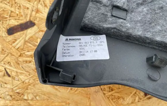 Audi A5 8T 8F Dashboard lower bottom trim panel 8K1863075A
