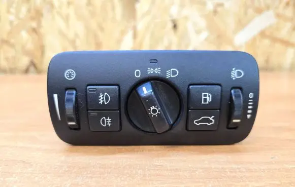 Volvo XC60 Light switch 30739415