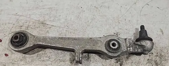 Volkswagen PASSAT B5.5 Front control arm 4D0407155P