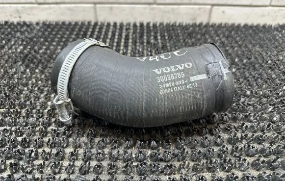 Volvo V40 Cross country Intercooler hose/pipe 30636785