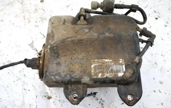 Volvo V70 AdBlue liquid reservoir 3m519c103ah 3m51-9c103-ah