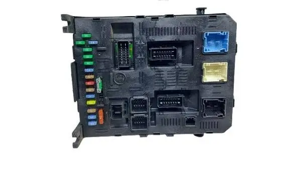 Peugeot 307 Comfort/convenience module 9663510180