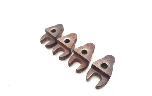 Ford C-MAX II Fuel Injector clamp holder 