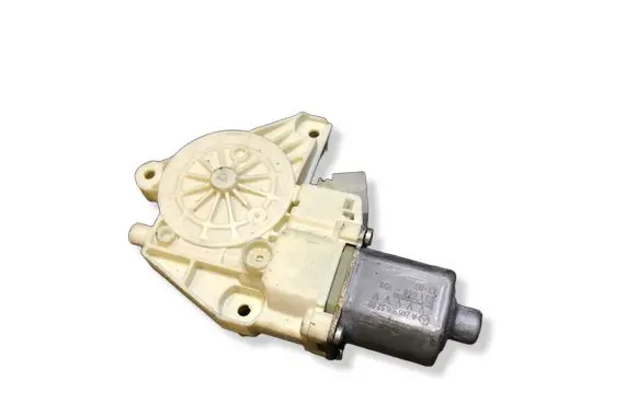Mercedes-Benz B W246 W242 Front door window regulator motor A2469065200 933866101