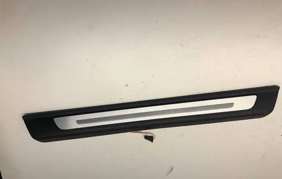 Audi Q7 4M Front sill trim cover 4M0947406 2717