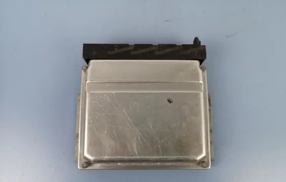 Volvo S60 Engine control unit/module 0281011078 1039S00000 30637733A