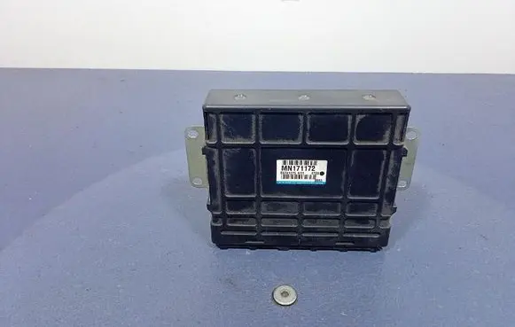 Mitsubishi Grandis Engine control unit/module ECU MN171172