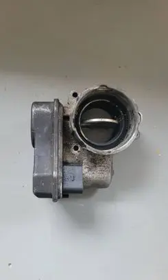 Volkswagen PASSAT B6 Throttle valve 03G128063B