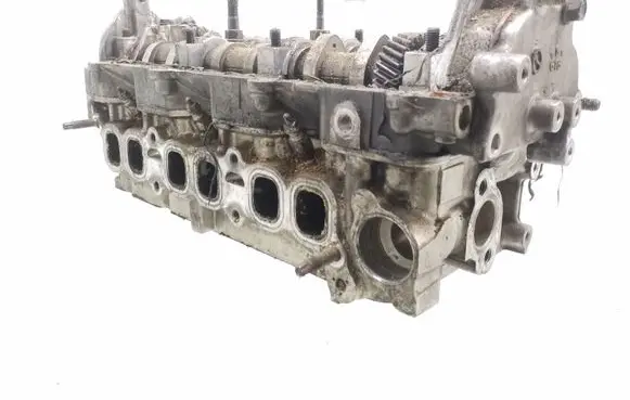 Opel Signum Engine head 