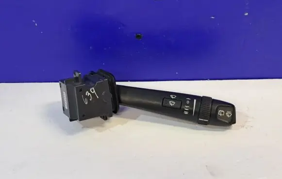 Volvo XC90 Wiper control stalk 30768101