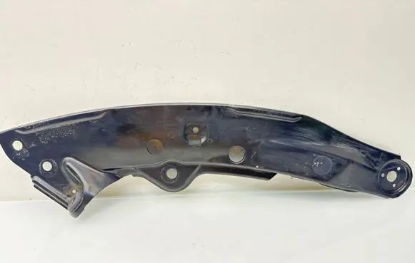 Volkswagen Golf VIII Headlight/headlamp mounting bracket 5H0806930