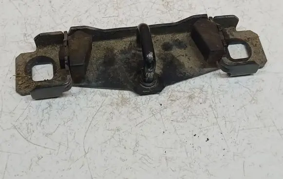 Ford Focus Front door lock loop/hook striker