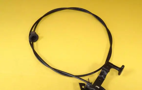Audi A4 S4 B5 8D Engine bonnet/hood lock release cable 