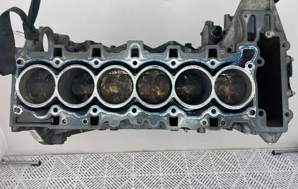BMW X3 E83 Engine block N52B30 N52B30A N52