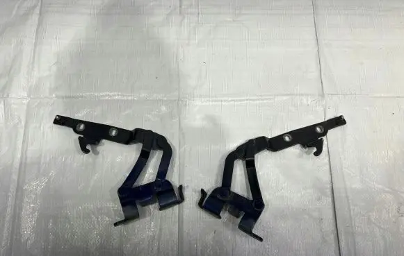 Maserati GranTurismo Engine bonnet/hood hinges