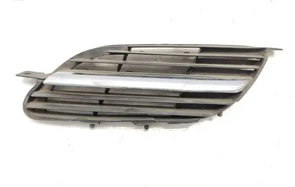 Nissan Almera Tino Front bumper lower grill 9381M010