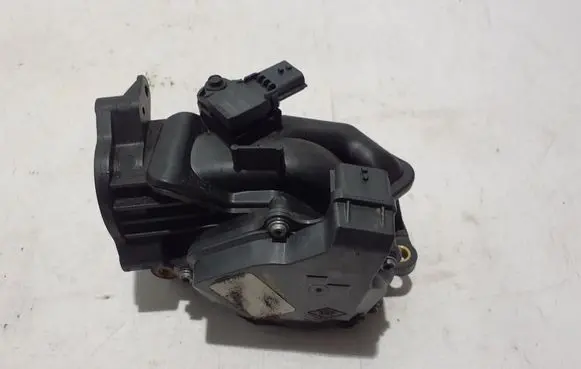 Renault Scenic III - Grand scenic III Throttle valve 145138377R