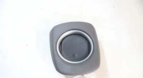 Toyota Yaris Dashboard side air vent grill/cover trim