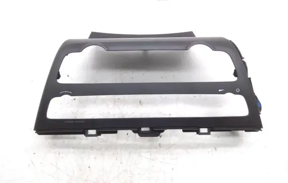 KIA Optima Radio/GPS head unit trim 