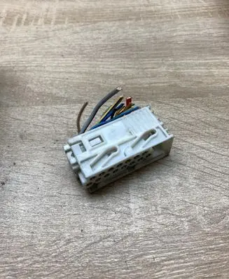 BMW 5 E34 Plug wire 1382587