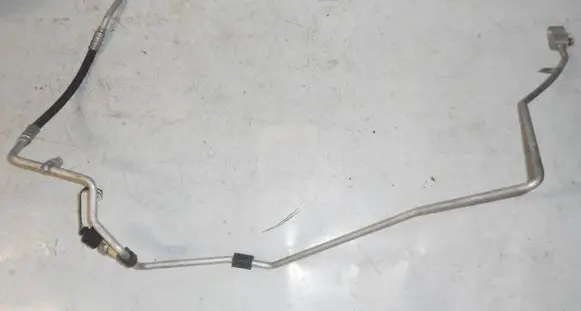 Air conditioning (A/C) pipe/hose